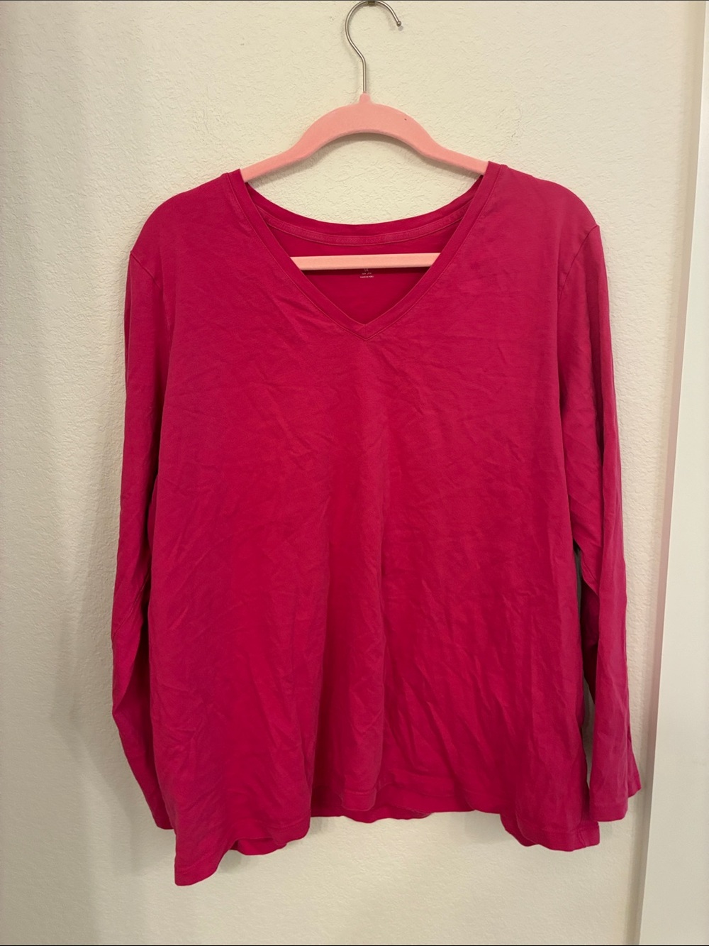 Lands’ End Long Sleeve V‑Neck Tee — Size 1X — Dark Pink — Supima Cotton — EUC